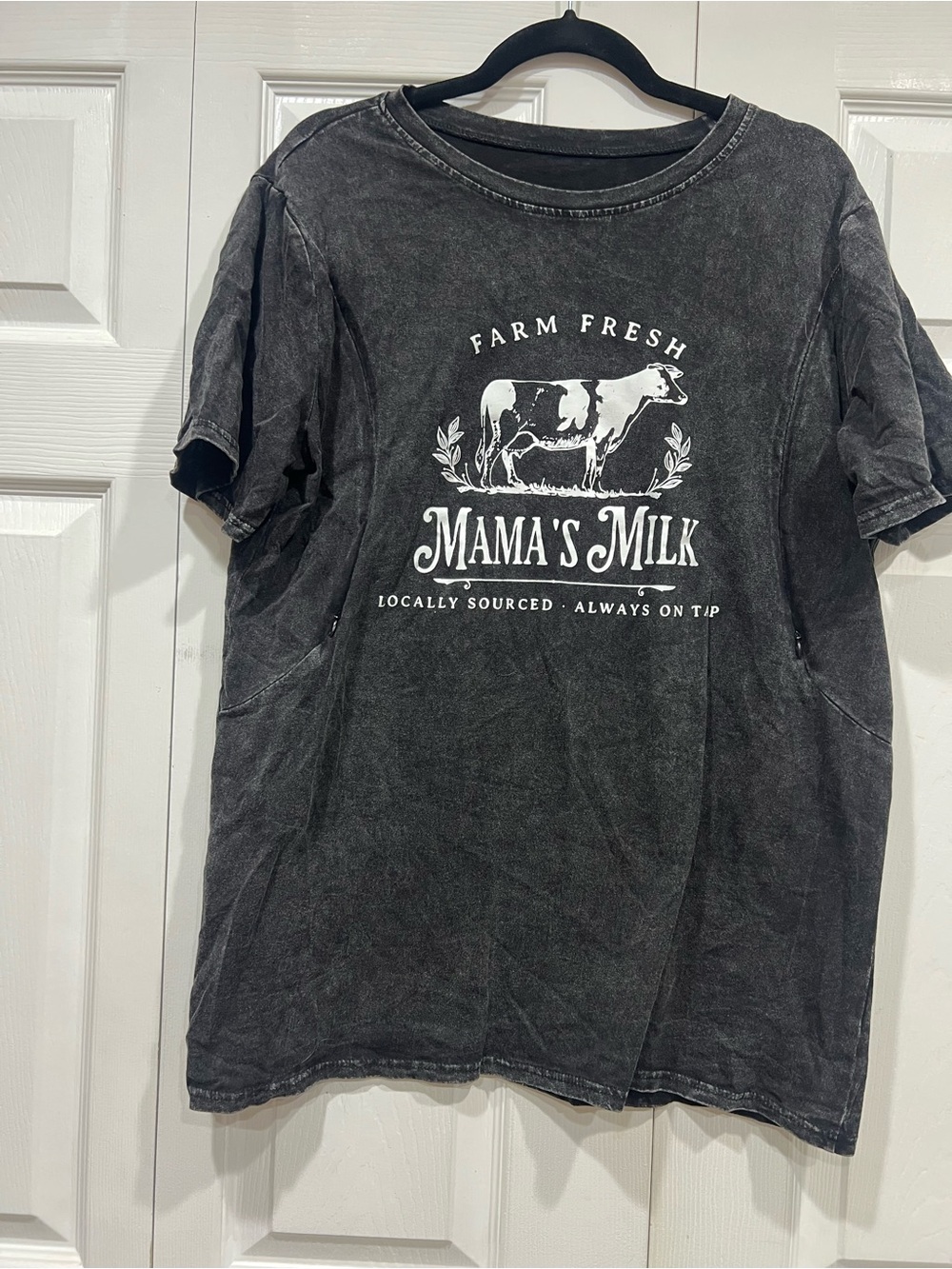 NWOT Mama's Milk Farm Fresh Graphic Tee - Charcoal Gray
